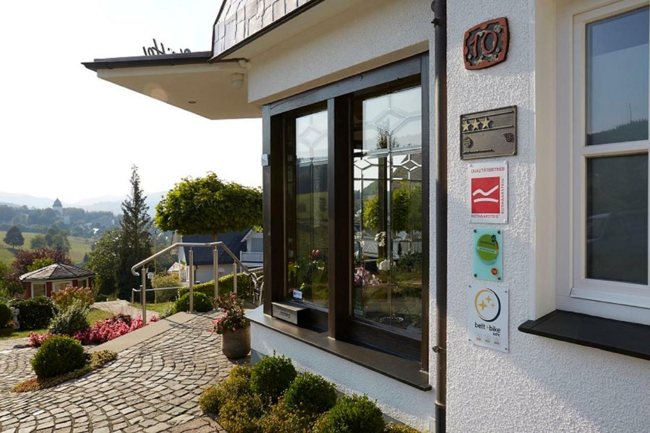 Pension Und Ferienwohnung Schuette Schmallenberg Bagian luar foto