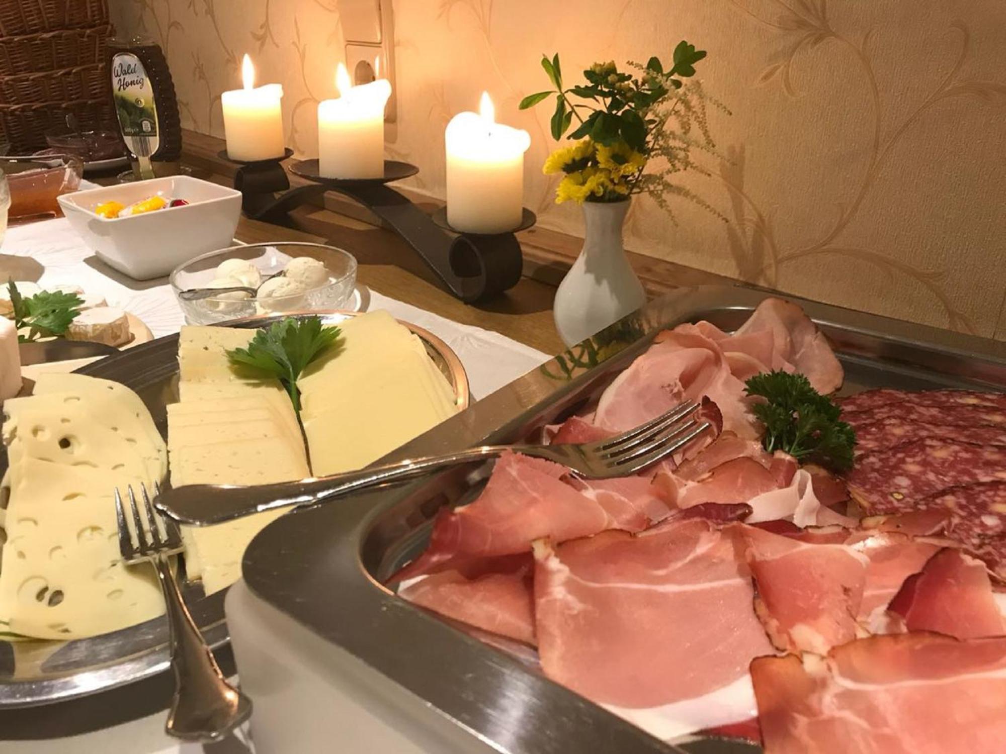 Pension Und Ferienwohnung Schuette Schmallenberg Bagian luar foto